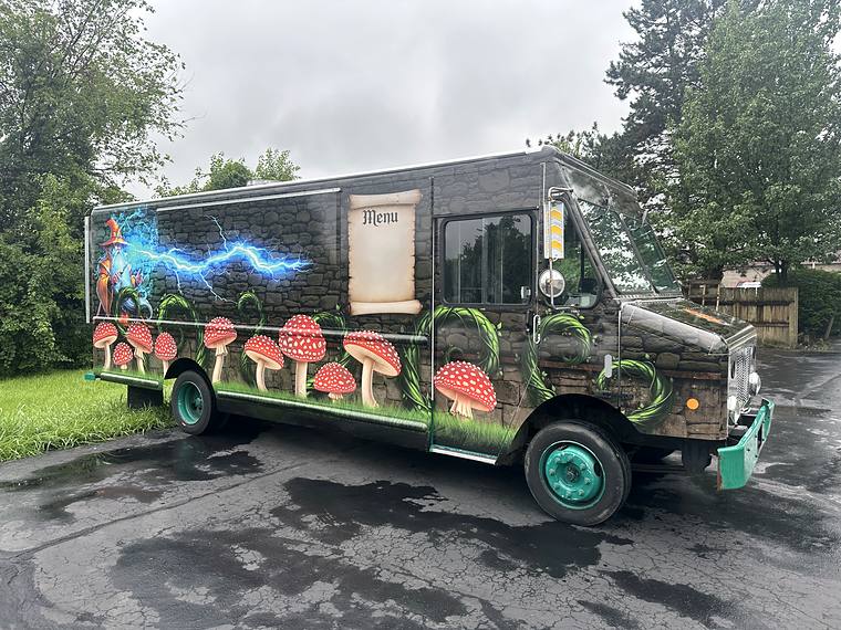 High Street Hideout, full coverage food truck, installed by Clean Cut Graphics